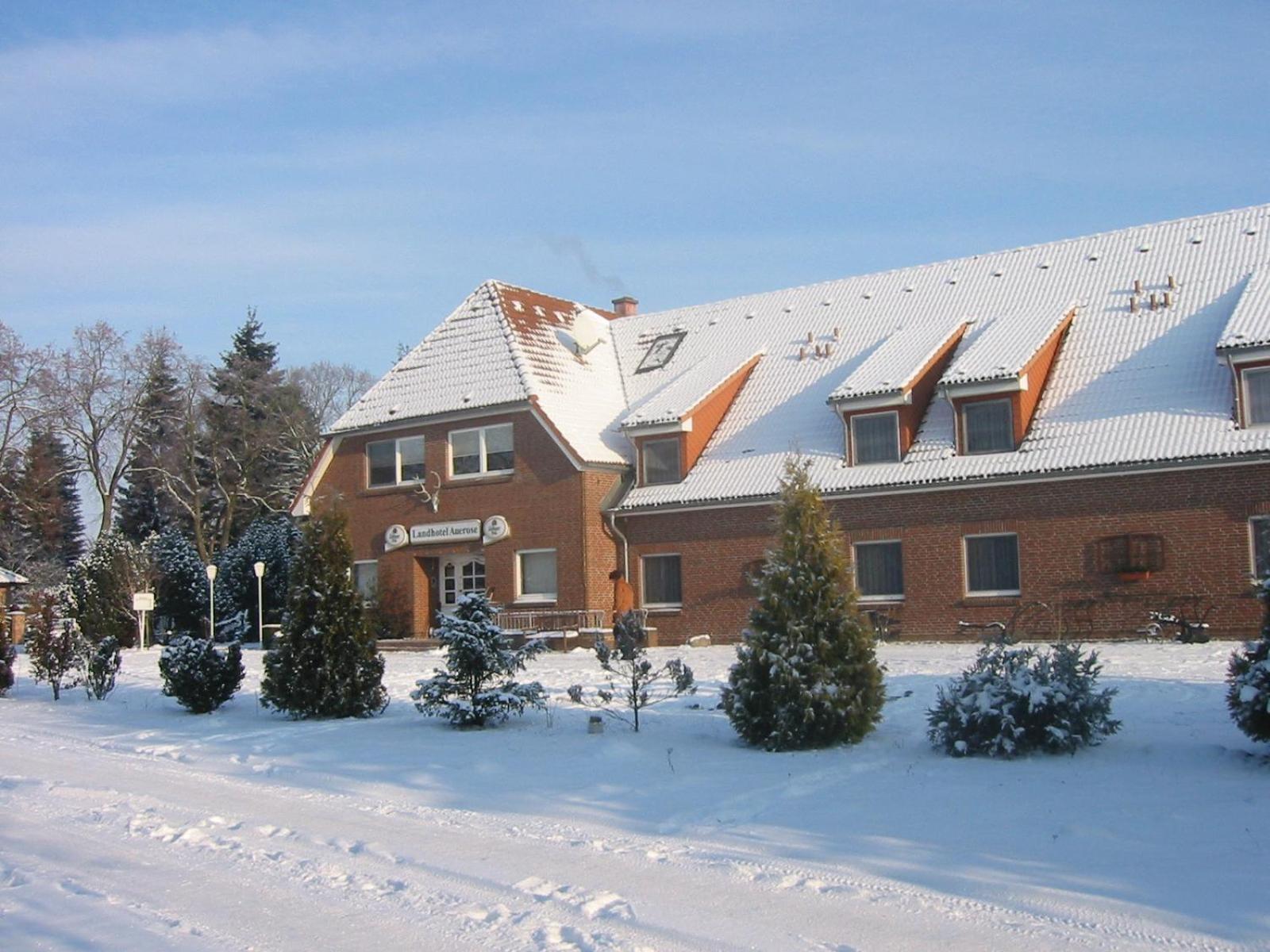 Landhotel Auerose Garni Neu Kosenow Exterior photo