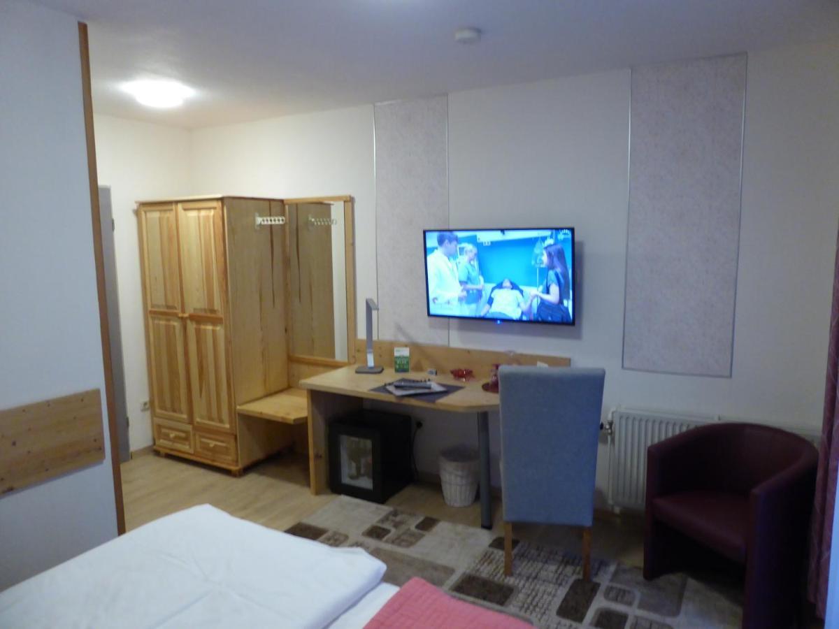 Landhotel Auerose Garni Neu Kosenow Exterior photo